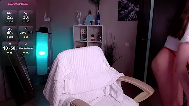 Lilly Soulmate online show from 12-27-24, 06:35