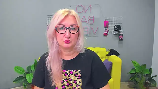 ChristyBrooks online show from 01-25-25, 12:05