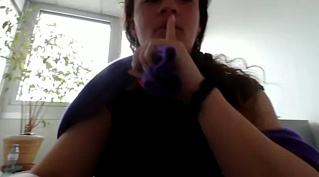 Snapshot of ImImmy chatting on 02-10-25, 02:37 ImImmy online show from 02-10-25, 02:37