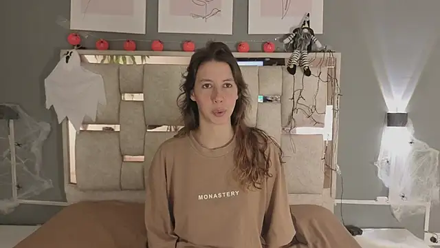 jolie lov online show from 10-24-25, 01:18