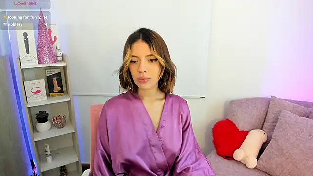 Snapshot of savage_sweethearts chatting on 12-20-24, 01:14 savage sweethearts online show from 12-20-24, 01:14