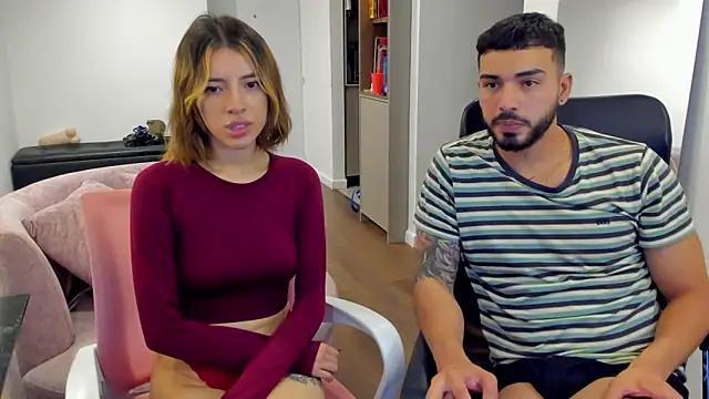 Snapshot of savage_sweethearts chatting on 03-18-25, 04:47 savage sweethearts online show from 03-18-25, 04:47