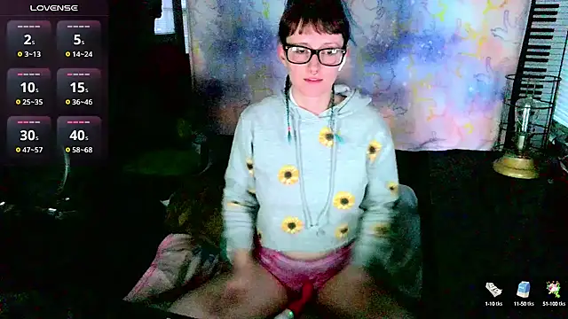 Snapshot of _hellostormy_ chatting on 01-31-25, 10:52 hellostormy online show from 01-31-25, 10:52