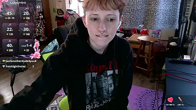 Snapshot of _hellostormy_ chatting on 02-14-25, 03:15 hellostormy online show from 02-14-25, 03:15