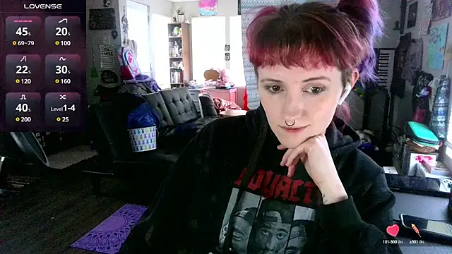 Snapshot of _hellostormy_ chatting on 03-03-25, 02:37 hellostormy online show from 03-03-25, 02:37