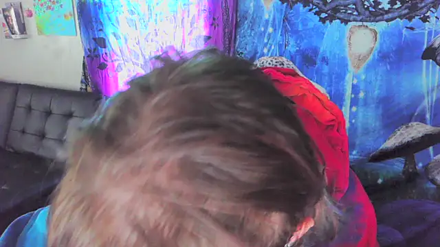 Snapshot of _hellostormy_ chatting on 09-30-25, 03:17 hellostormy online show from 09-30-25, 03:17