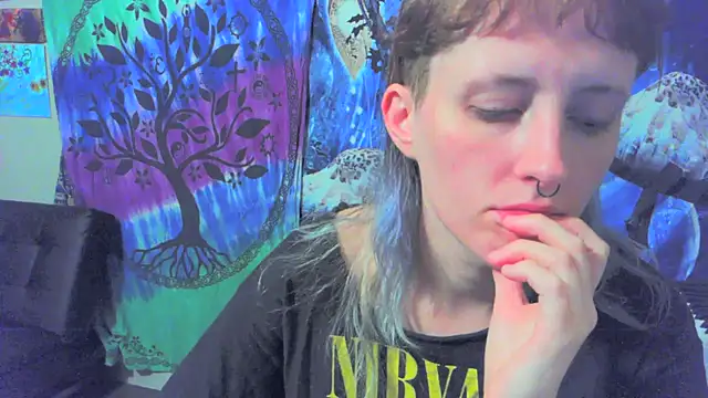 Snapshot of _hellostormy_ chatting on 10-02-25, 09:27 hellostormy online show from 10-02-25, 09:27