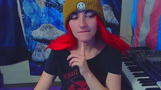 Snapshot of _hellostormy_ chatting on 11-15-25, 01:18 hellostormy online show from 11-15-25, 01:18