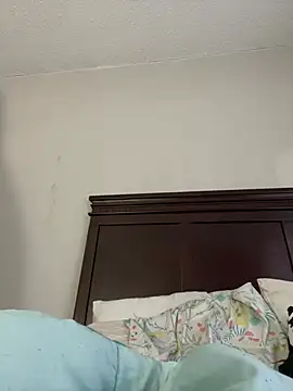 1prettygem online show from 12-19-24, 04:24