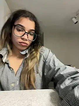 1prettygem online show from 01-22-25, 03:29