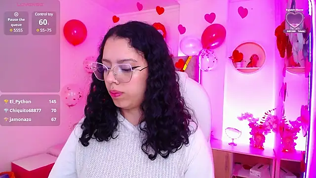 Aurora Brownn online show from 02-10-25, 04:08