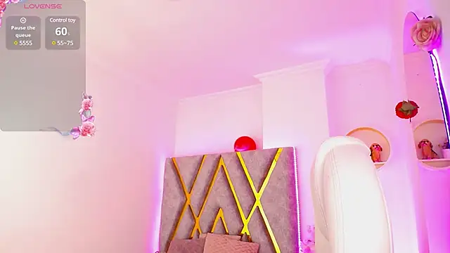 Aurora Brownn online show from 03-11-25, 04:10