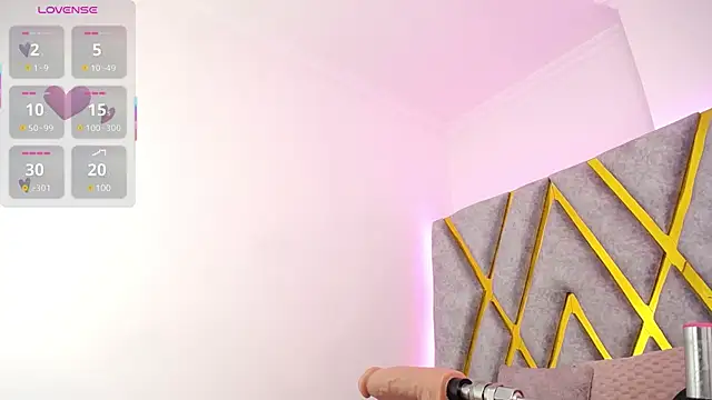 Aurora Brownn online show from 03-19-25, 10:11