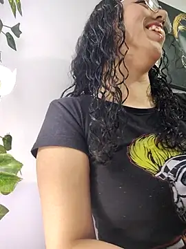 Aurora Brownn online show from 09-11-25, 04:12