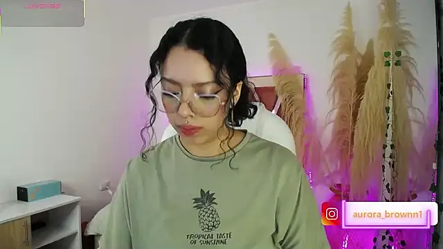 Aurora Brownn online show from 09-15-25, 01:16