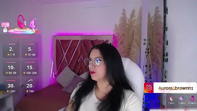 Aurora Brownn online show from 10-15-25, 04:34