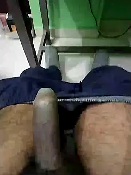 Snapshot of KUKU69XX chatting on 12-16-24, 08:37 KUKU69XX online show from 12-16-24, 08:37