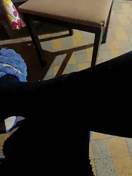 ariel-rick online show from 11-28-25, 01:03