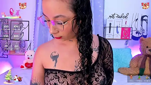 Mari Sweett online show from 12-20-25, 07:43