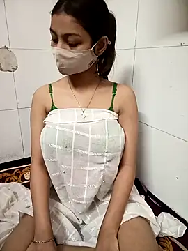 Snapshot of Alina_398 chatting on 12-27-24, 10:34 Alina 398 online show from 12-27-24, 10:34