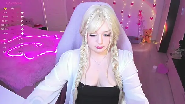 Amy honey angel online show from 02-10-25, 12:18