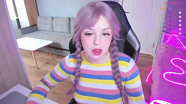 Amy honey angel online show from 10-10-25, 11:20