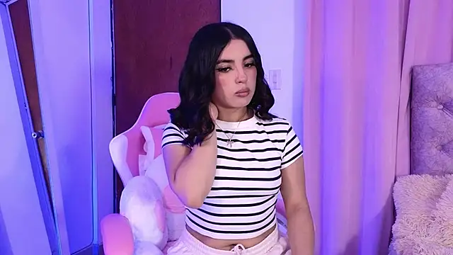 Emily-14 online show from 12-20-24, 04:53