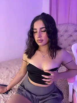 Emily-14 online show from 01-15-25, 10:06