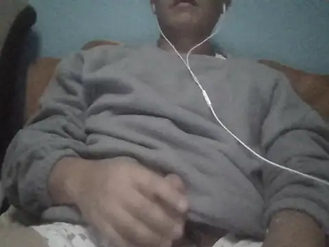 Snapshot of antonibell2222 chatting on 03-29-26, 01:27 antonibell2222 online show from 03-29-26, 01:27