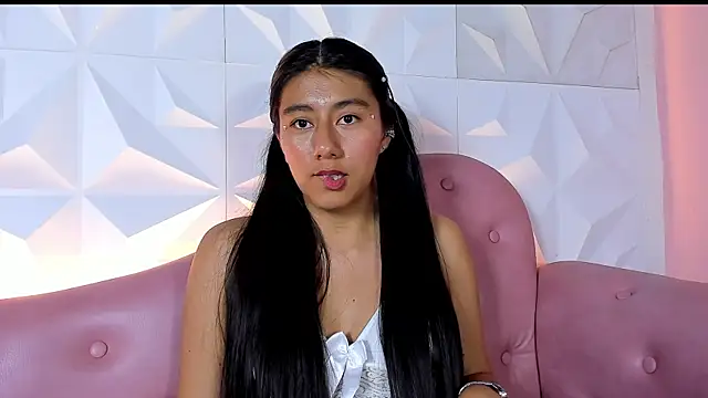 CarlaAlvez online show from 01-20-25, 07:25