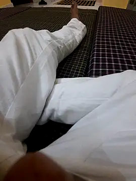 Snapshot of Ritikdesi chatting on 02-16-25, 05:48 Ritikdesi online show from 02-16-25, 05:48