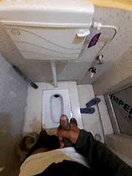 Snapshot of Ritikdesi chatting on 02-25-25, 01:06 Ritikdesi online show from 02-25-25, 01:06