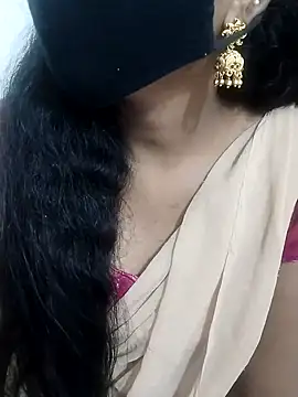 Snapshot of Telugu_magic_07 chatting on 12-25-24, 04:22 Telugu magic 07 online show from 12-25-24, 04:22