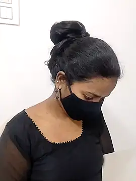 Snapshot of Telugu_magic_07 chatting on 01-02-25, 12:46 Telugu magic 07 online show from 01-02-25, 12:46