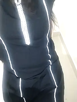 Snapshot of Telugu_magic_07 chatting on 02-21-25, 09:13 Telugu magic 07 online show from 02-21-25, 09:13