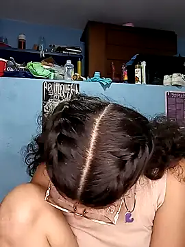 LoveElectra online show from 01-16-25, 03:23