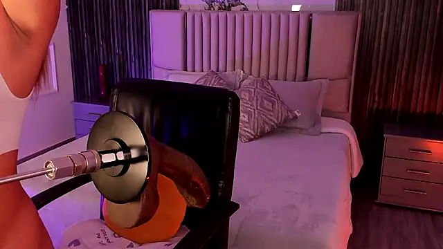 Lillyortiz online show from 02-23-26, 08:39