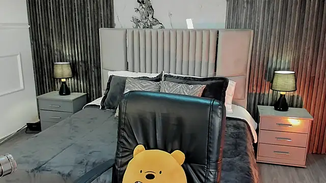 Lillyortiz online show from 05-26-26, 07:54