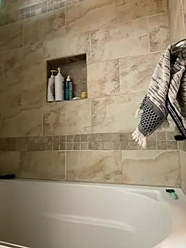 longcurved212121 online show from 11-21-25, 07:56