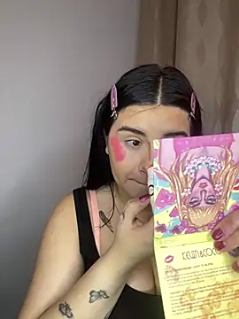 SaraBraun  online show from 01-06-25, 05:49