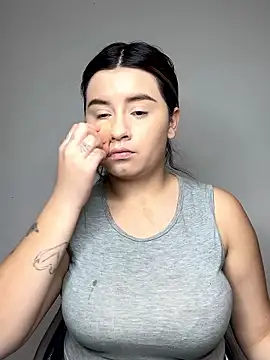 SaraBraun  online show from 01-12-26, 05:29