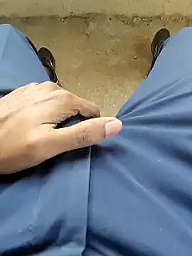 Snapshot of bananadick____ chatting on 12-17-24, 08:45 bananadick online show from 12-17-24, 08:45