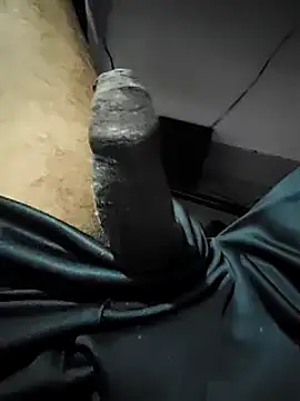 Snapshot of bananadick____ chatting on 02-24-25, 04:15 bananadick online show from 02-24-25, 04:15