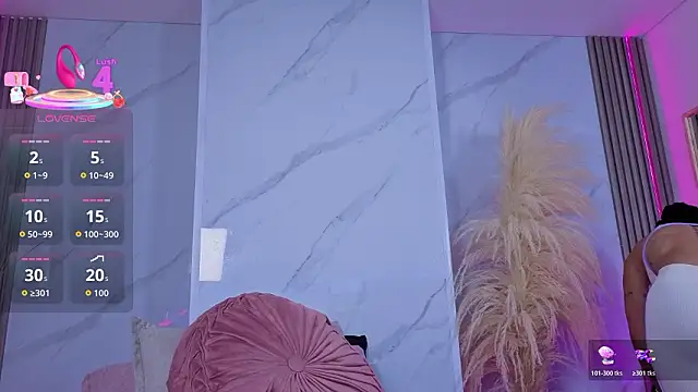 Chlooee   online show from 03-26-26, 02:50