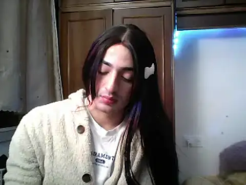 Snapshot of EDUARDA4 chatting on 12-26-24, 08:53 EDUARDA4 online show from 12-26-24, 08:53