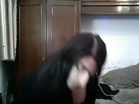 Snapshot of EDUARDA4 chatting on 01-12-25, 06:16 EDUARDA4 online show from 01-12-25, 06:16