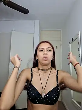 Jazmin-Cerezita online show from 11-02-25, 12:02