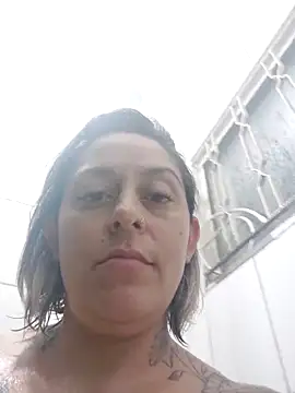 baixinhaloira online show from 01-04-25, 01:21