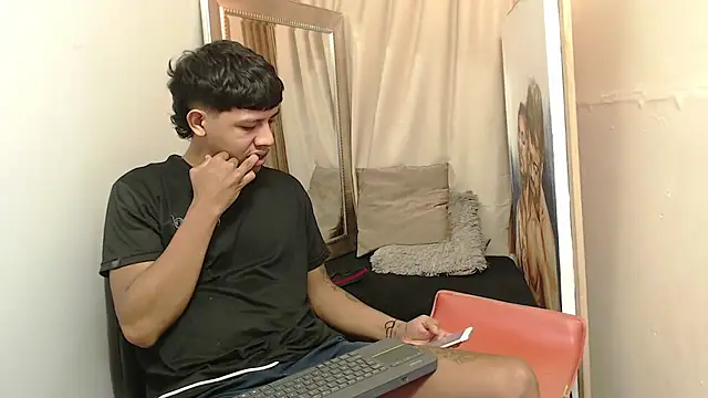 mr stiven  online show from 11-14-25, 02:21