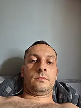 Snapshot of Kondzio chatting on 07-03-26, 11:49 Kondzio online show from 07-03-26, 11:49